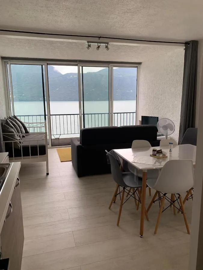 Le Lamartine, vue magnifique face au Lac du Bourget Aix-les-Bains 0*,  France