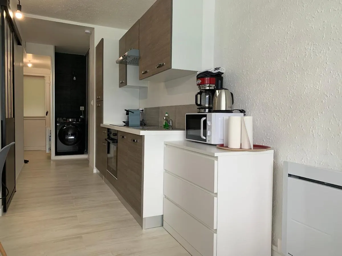 Appartement Le Lamartine, vue magnifique face au Lac du Bourget Aix-les-Bains France